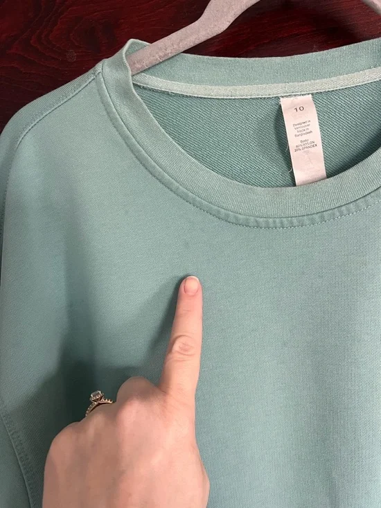 Lululemon Perfectly Oversized Crewneck Pullover in Light Green size 10 - Picture 9 of 10